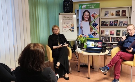Zdjęcie do Męskie spojrzenie na kobiecą literaturę