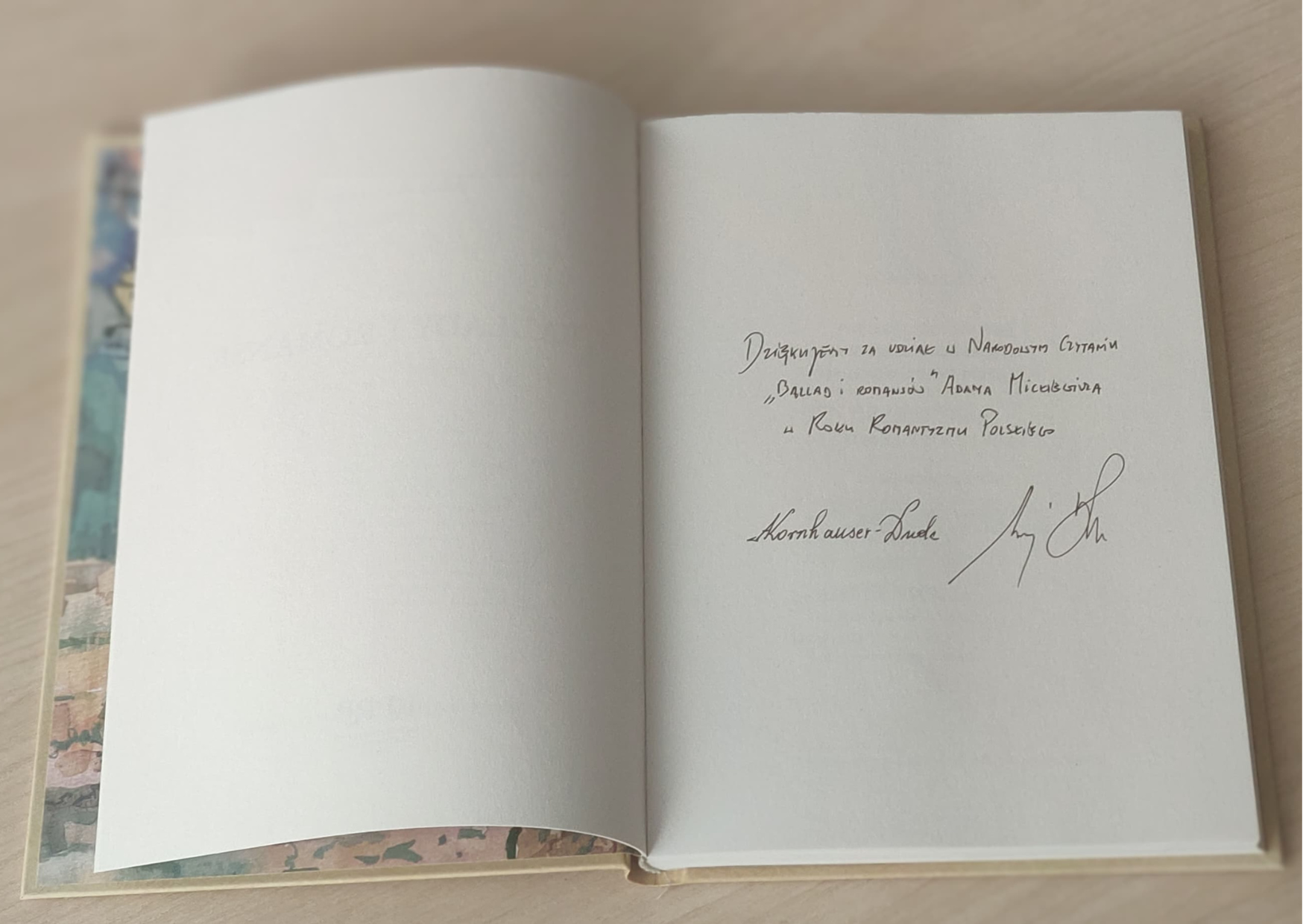 Strona z dedykacją od Pary Prezydenckiej RP pamiątkowej książki Ballady i Romanse Adama Mickiewicza